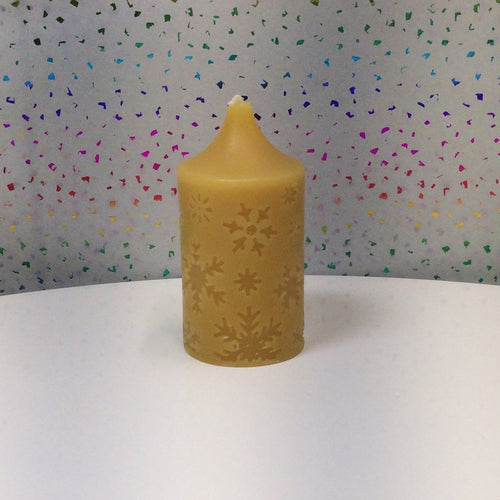 Honey Candles Snowflake Pillar