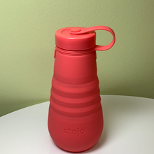 Load image into Gallery viewer, Stojo Collapsible 20oz. Bottle